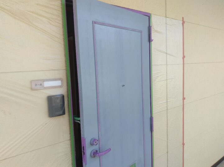 ドア外側錆び転換剤塗布