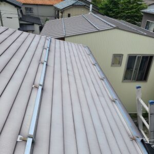 新潟市西区青山 Y様邸：屋根補修工事（雪止めアングル設置）・雨樋部分修繕工事