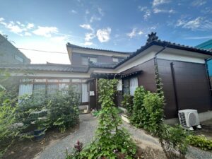 新潟市東区海老ケ瀬 T様邸：外壁塗装・屋根塗装：経年劣化によるリフォーム工事