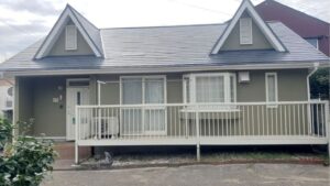 新潟市東区河渡T様邸｜外壁・屋根塗装と出窓の板金工事で大切な住まいを一新